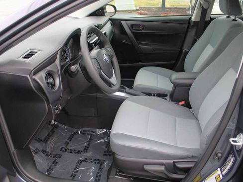 Used 2019 Toyota Corolla L FWD image 9