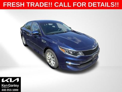 Used 2018 Kia Optima LX w/ 17" Alloy Wheels Package FWD image 1