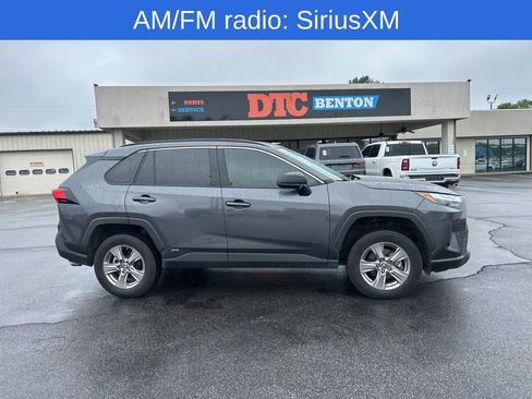 Used 2024 Toyota RAV4 LE AWD/4WD image 3