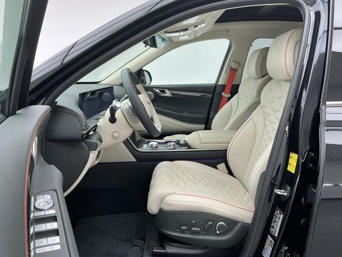 Used 2025 Genesis GV80 3.5T e-SC image 17