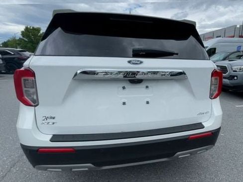 Certified 2023 Ford Explorer XLT w/ Equipment Group 202A AWD/4WD image 3