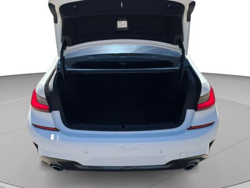 Used 2021 BMW 330i Sedan w/ M Sport Package RWD image 19