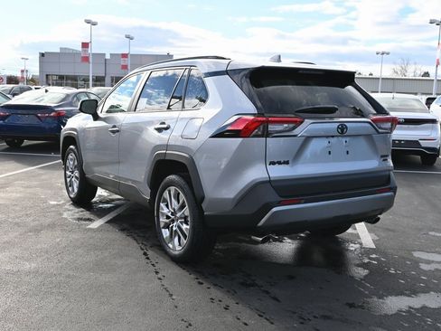 New 2025 Toyota RAV4 Limited image 5