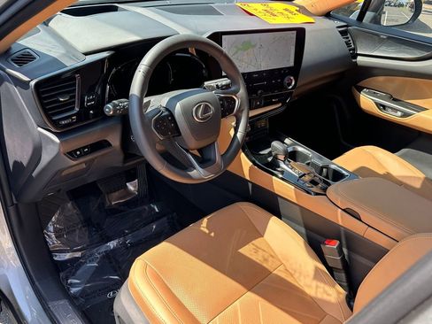 Used 2022 Lexus NX 350 AWD w/ Luxury Package image 11