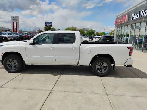 New 2026 Nissan Frontier SV AWD/4WD image 8