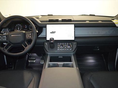 New 2026 Land Rover Defender 130 V8 AWD/4WD image 41