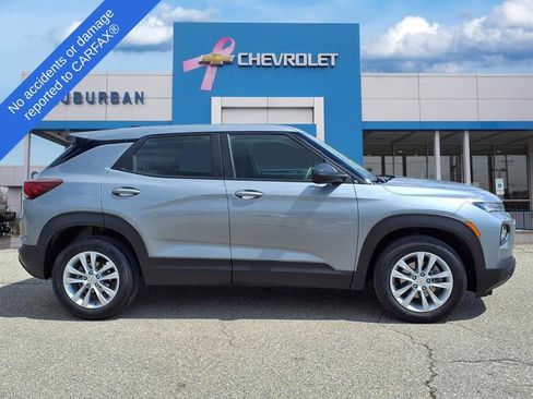 Used 2023 Chevrolet TrailBlazer LS FWD image 4