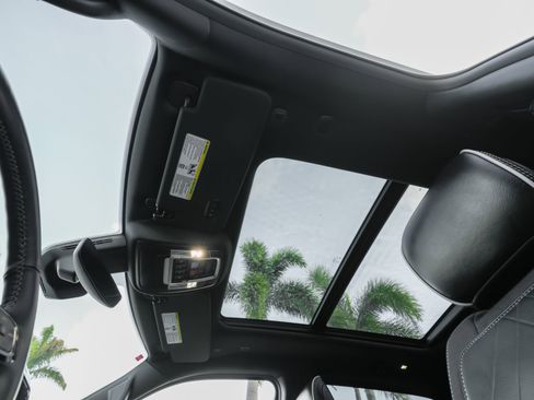 Used 2025 RAM 1500 Limited image 23