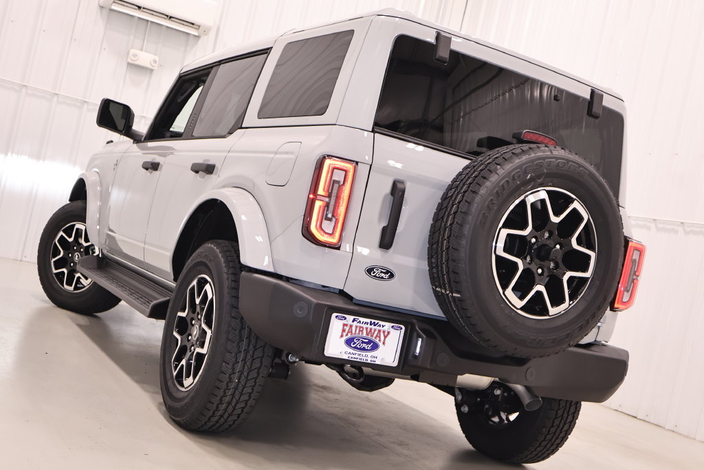 New 2026 Ford Bronco Outer Banks AWD/4WD image 32