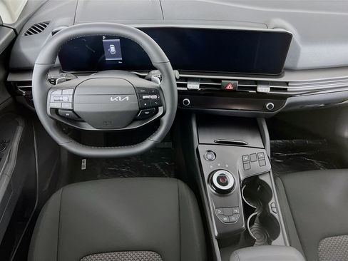 New 2026 Kia Sportage S image 18