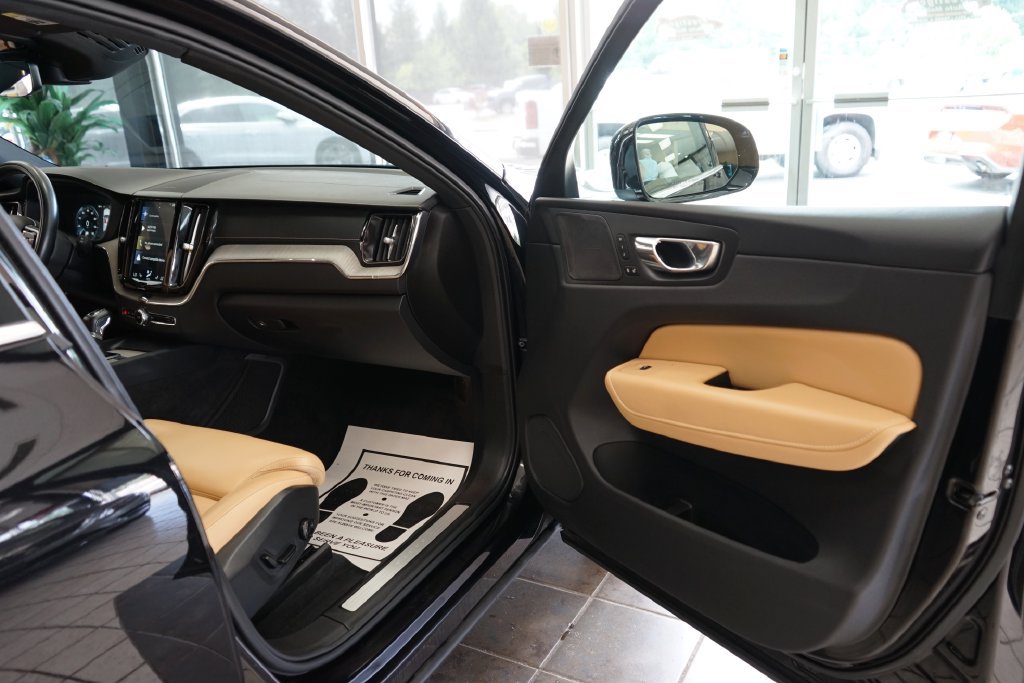 Used 2020 Volvo XC60 T6 Inscription w/ Protection Package AWD/4WD image 46