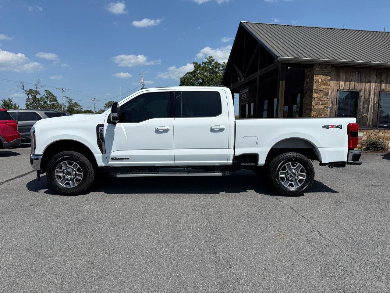 Used 2025 Ford F250 Lariat AWD/4WD image 3