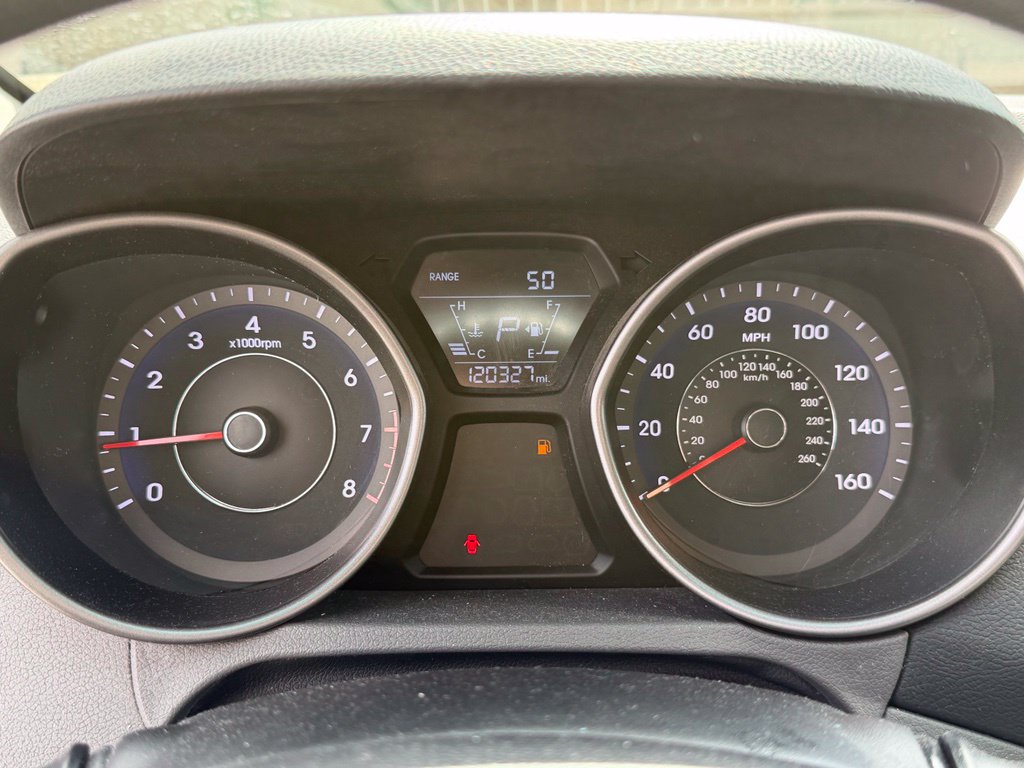 Used 2015 Hyundai Elantra SE w/ Option Group 02 FWD image 22