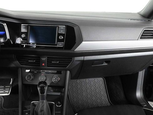 Certified 2023 Volkswagen Jetta Sport FWD image 13