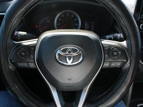 Used 2022 Toyota Corolla Cross LE image 22
