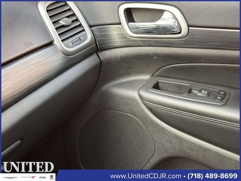 Used 2020 Jeep Grand Cherokee Altitude image 28
