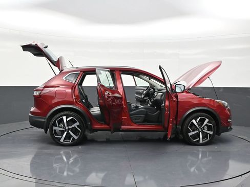 Used 2022 Nissan Rogue Sport SL w/ Premium Package FWD image 30