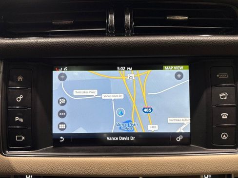 Used 2017 Jaguar XF Prestige RWD image 58