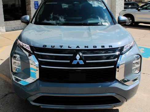 New 2025 Mitsubishi Outlander SEL image 6