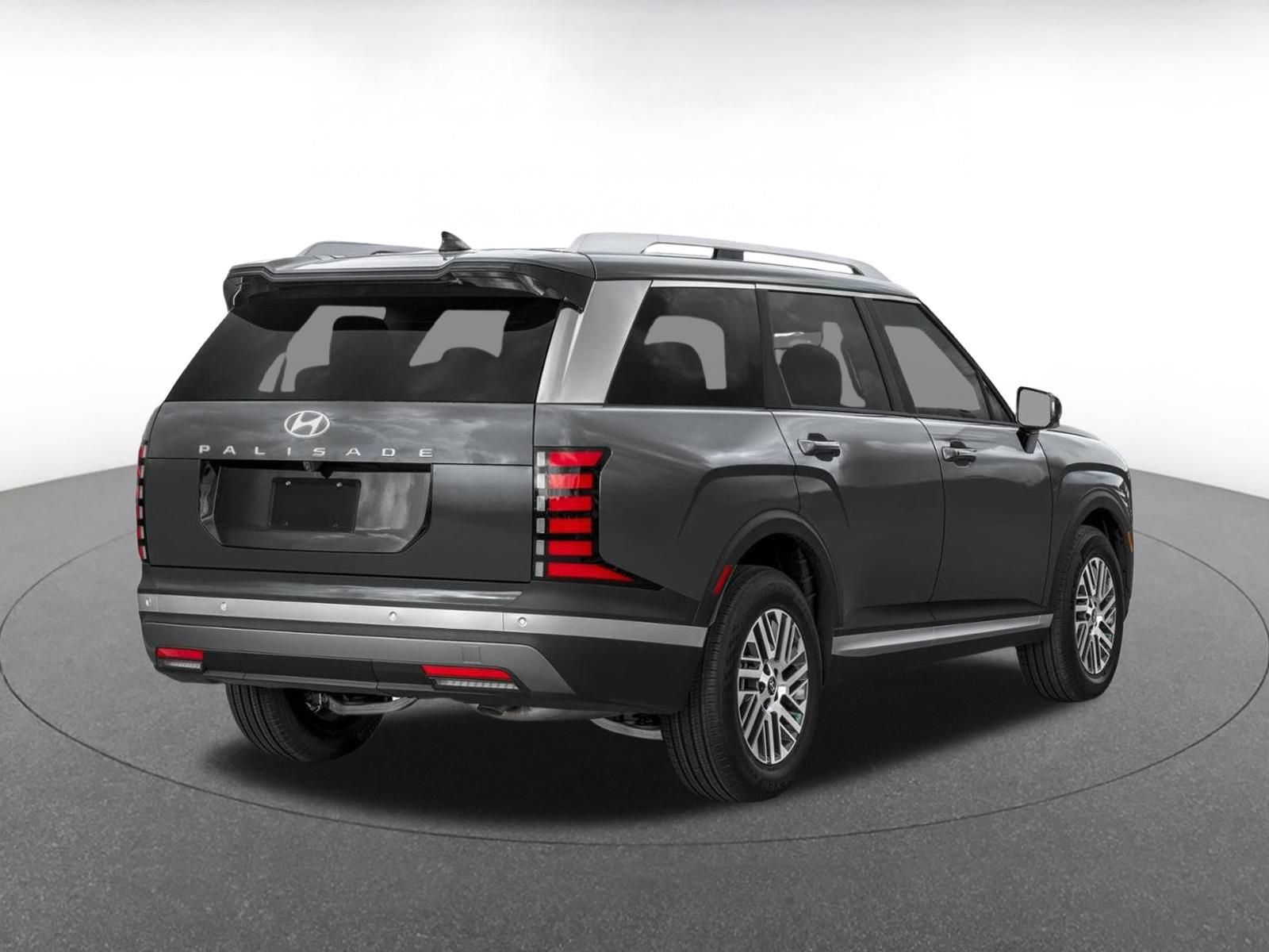 Used 2026 Hyundai Palisade SEL FWD image 2