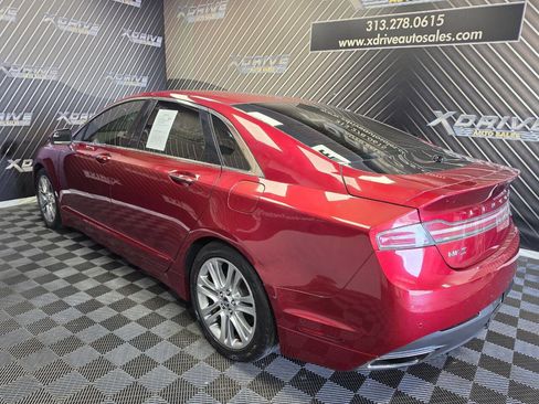 Used 2016 Lincoln MKZ w/ Equipment Group 200A Select FWD image 10