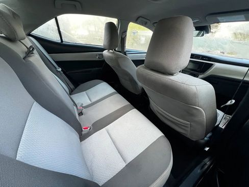 Used 2019 Toyota Corolla LE FWD image 10