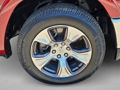Used 2019 RAM 1500 Laramie AWD/4WD image 29