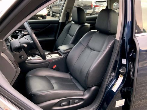 Used 2016 INFINITI Q70 3.7 AWD/4WD image 8