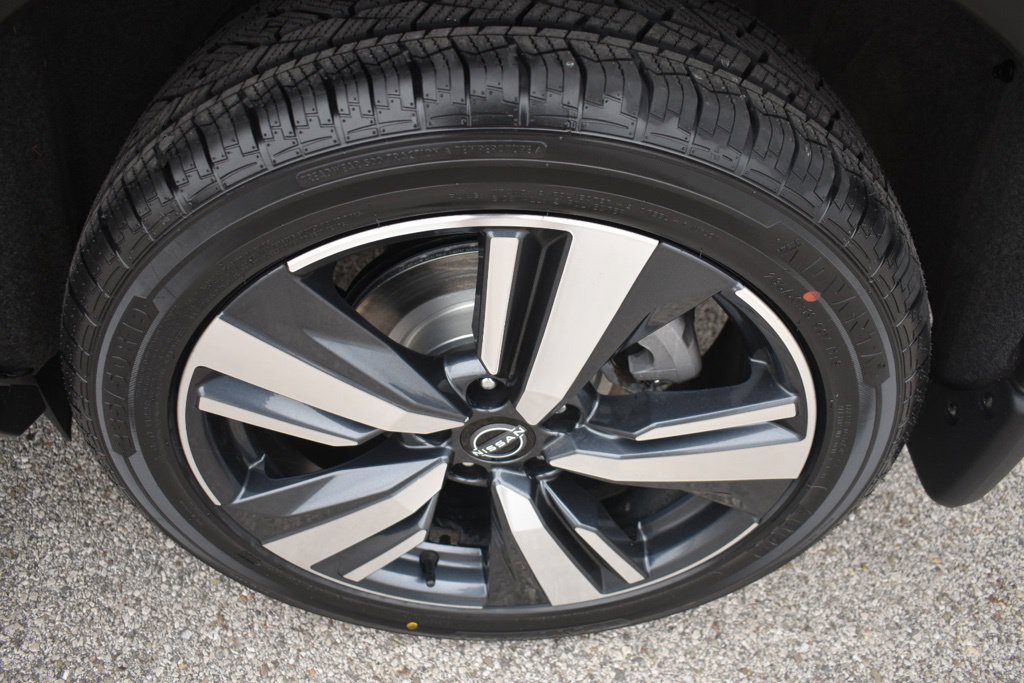 Used 2023 Nissan Rogue Platinum w/ Platinum Premium Package AWD/4WD image 28