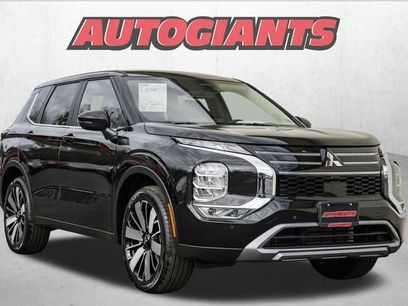 New 2025 Mitsubishi Outlander SE