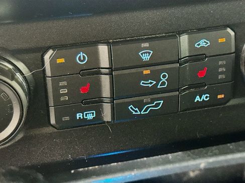 Used 2019 Ford F150 XLT w/ Equipment Group 302A Luxury AWD/4WD image 21