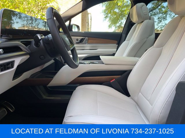 Used 2026 Cadillac Vistiq Sport w/ LPO, Floor Liner Package AWD/4WD image 19