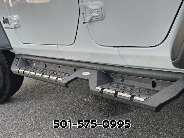 Used 2023 Jeep Wrangler Unlimited Sport AWD/4WD image 25