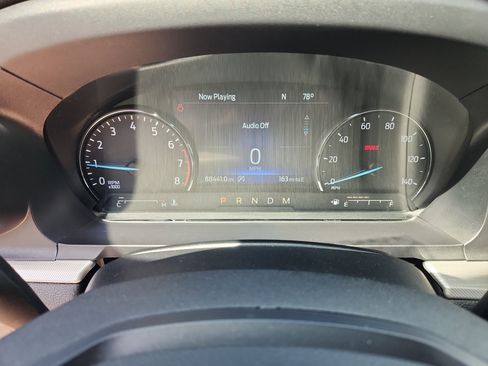 Used 2020 Ford Explorer XLT w/ Equipment Group 202A AWD/4WD image 32