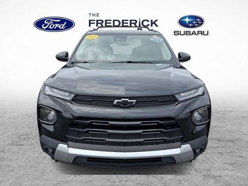 Used 2022 Chevrolet TrailBlazer LT w/ LPO, Blackout Package AWD/4WD image 2
