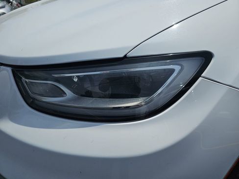 Certified 2022 Chrysler Pacifica Touring-L FWD image 32