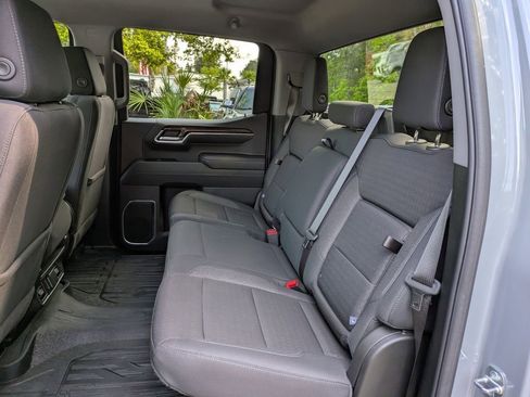 Used 2024 GMC Sierra 1500 Elevation w/ LPO, Elevation Black Package image 14