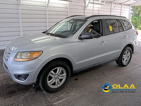 Used 2010 Hyundai Santa Fe GLS FWD image 1