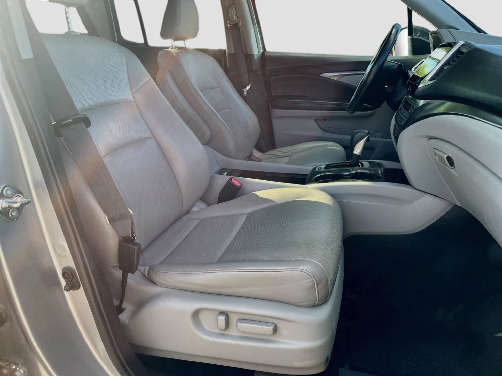 Used 2017 Honda Ridgeline RTL-T image 28