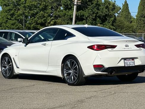 Used 2018 INFINITI Q60 3.0t Luxe w/ Sensory Package 3.0T Luxe AWD/4WD image 6
