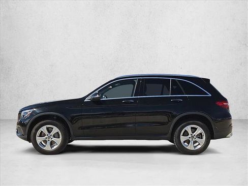 Used 2017 Mercedes-Benz GLC 300 4MATIC image 9