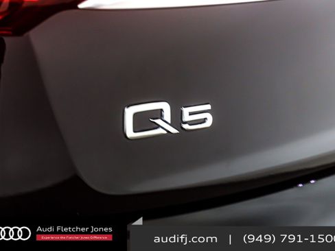 Used 2023 Audi Q5 2.0T Premium w/ Convenience Package image 9