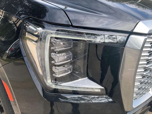 Certified 2024 GMC Yukon XL Denali image 25