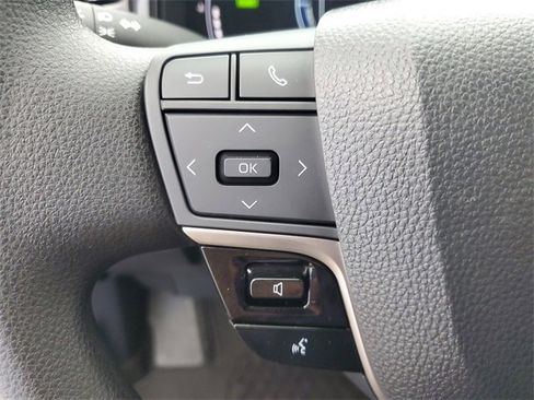 Used 2025 Toyota Camry LE image 23