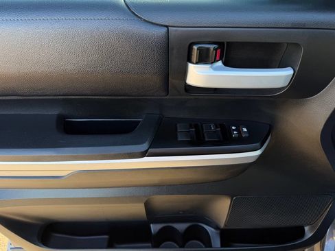 Used 2017 Toyota Tundra SR5 w/ Truck Exterior Package RWD image 19
