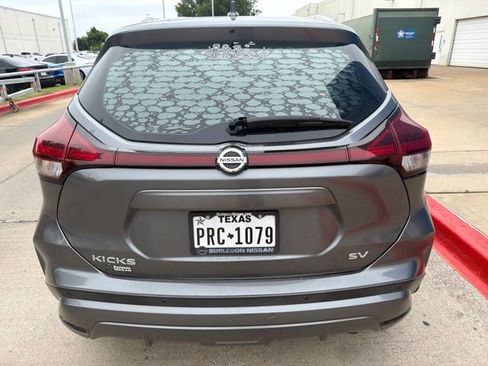 Used 2021 Nissan Kicks SV FWD image 6