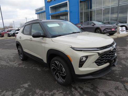 New 2026 Chevrolet TrailBlazer RS w/ Convenience Package image 2