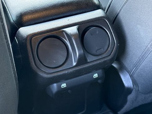 Used 2021 Jeep Gladiator Sport image 15