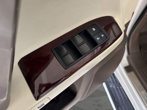 Used 2019 Lexus GX 460 Premium w/ Premium Package AWD/4WD image 9