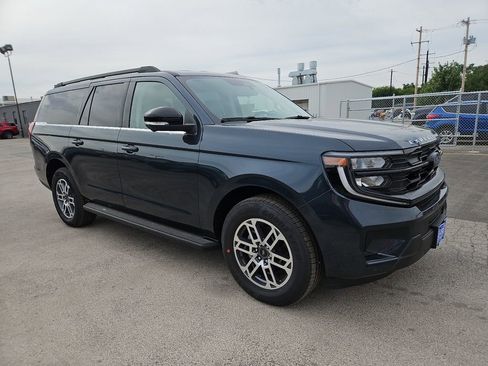 New 2026 Ford Expedition Max Active RWD image 1